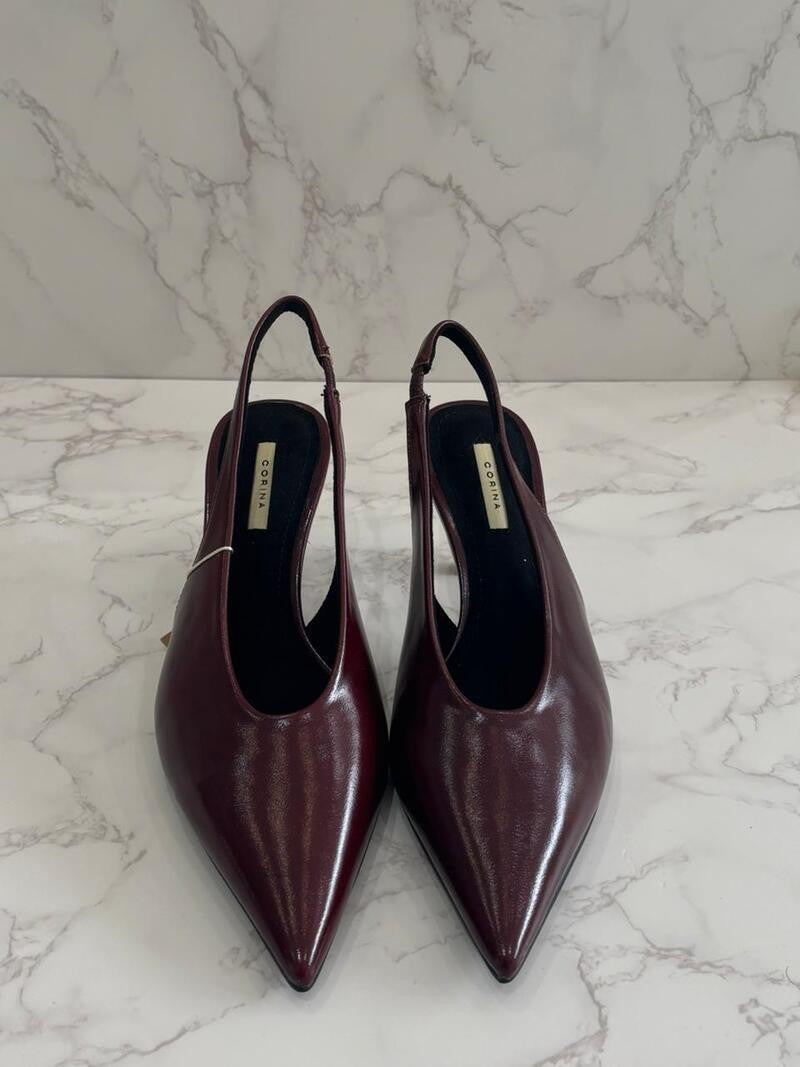 Zapato destalonado burdeos
